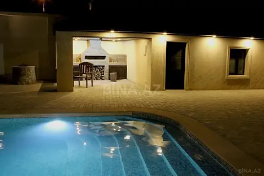 Kirayə verilir 8 otaqlı həyət evi 540 m²