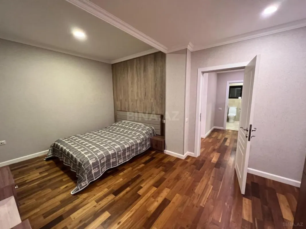 Kirayə verilir 8 otaqlı həyət evi 540 m²