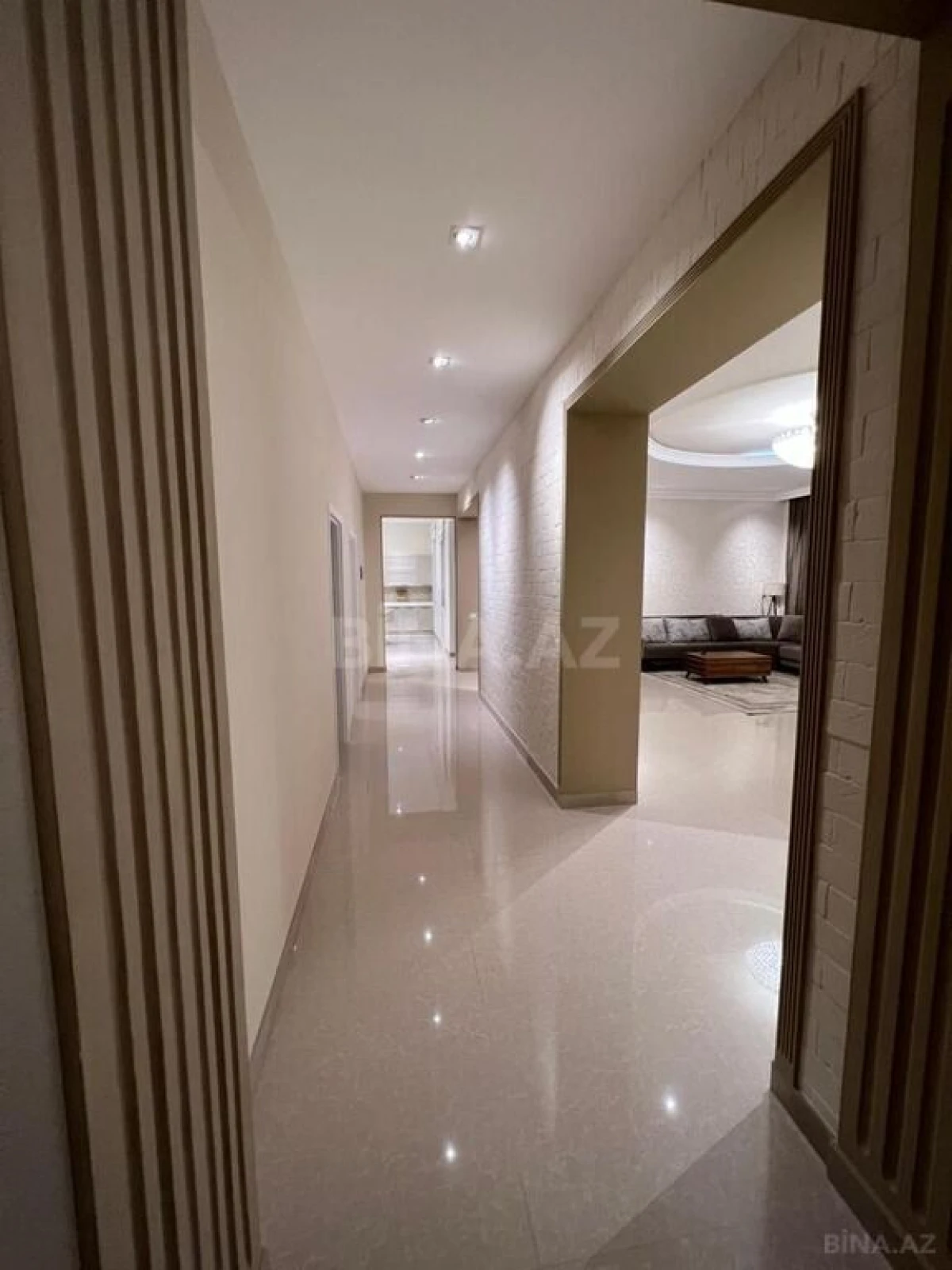 Kirayə verilir 8 otaqlı həyət evi 540 m²