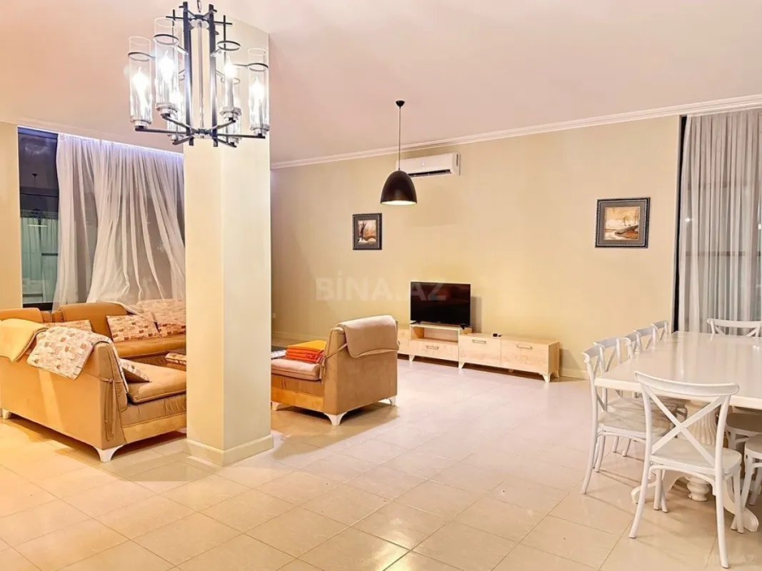 Kirayə verilir 4 otaqlı həyət evi 250 m²