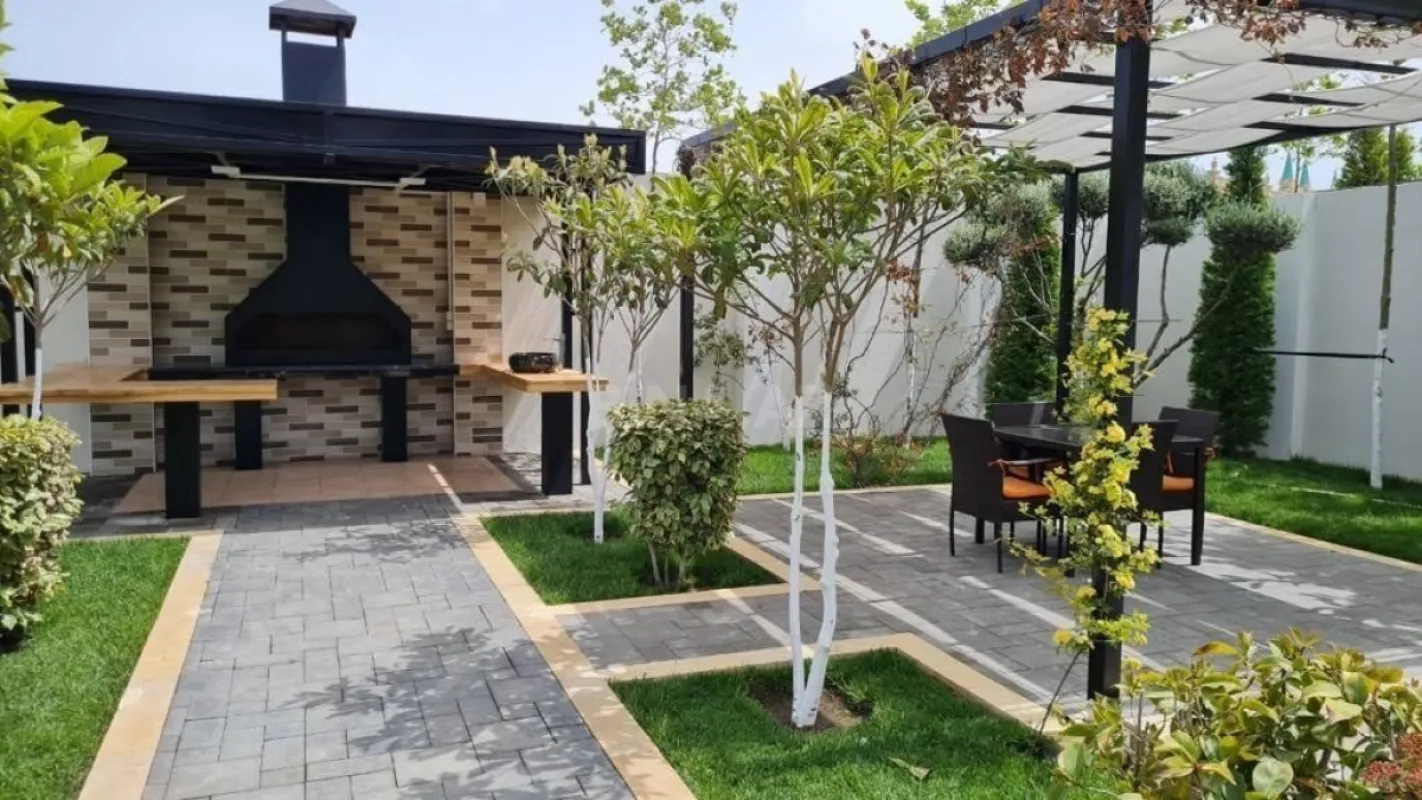 Kirayə verilir 4 otaqlı həyət evi 250 m²
