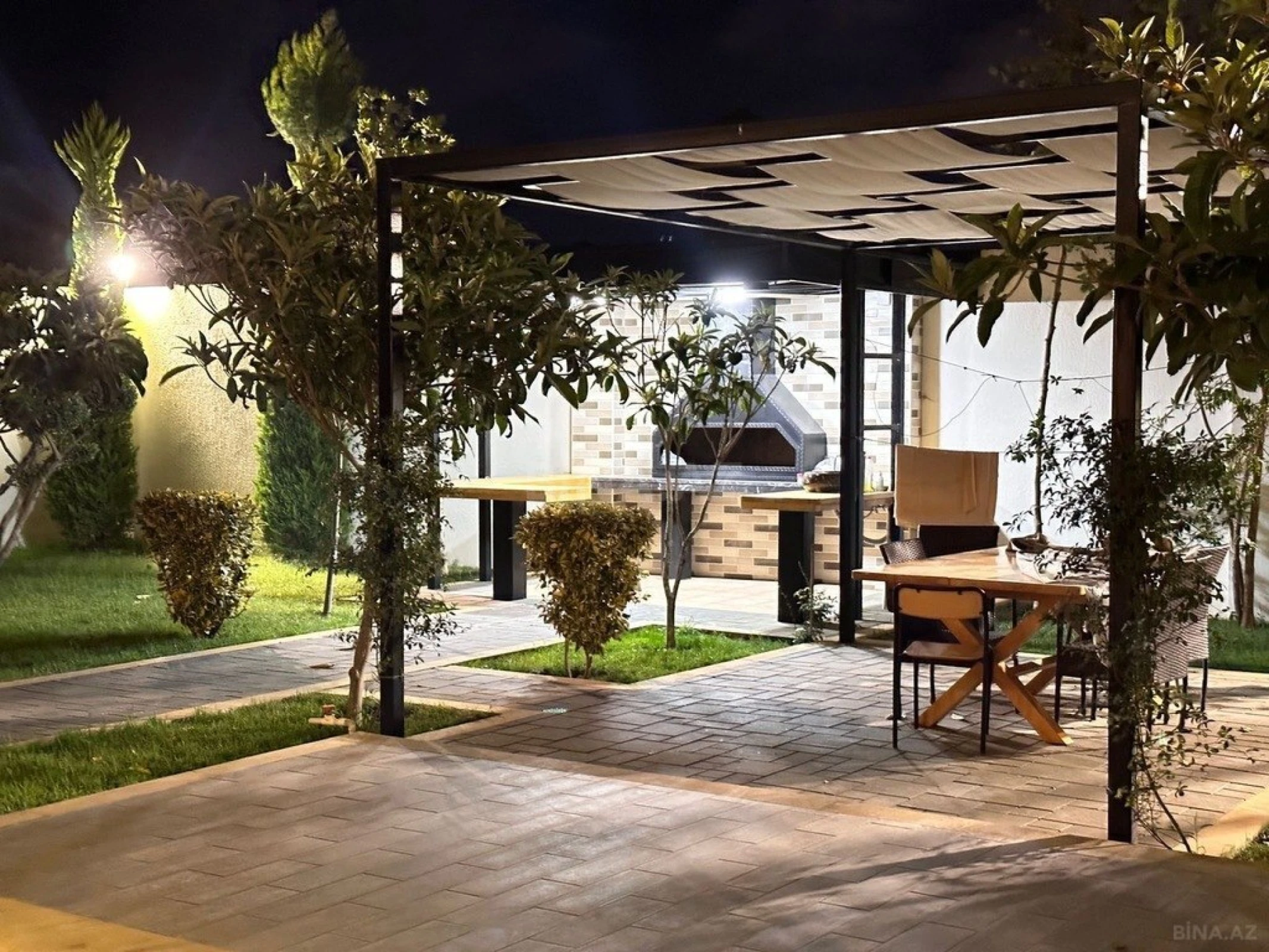 Kirayə verilir 4 otaqlı həyət evi 250 m²