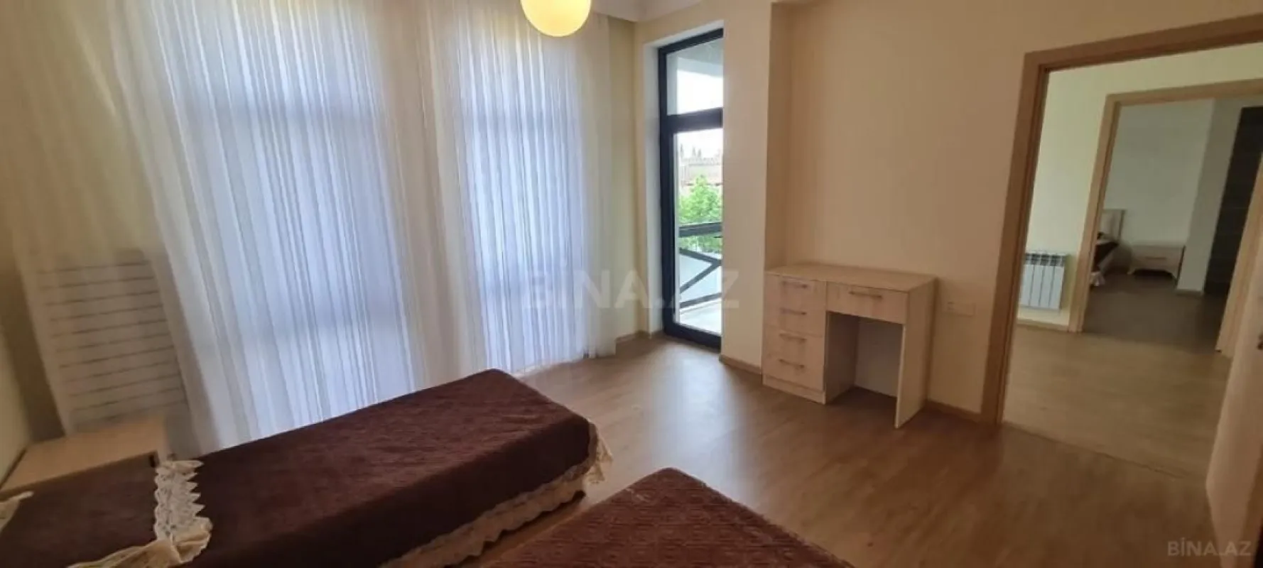 Kirayə verilir 4 otaqlı həyət evi 250 m²