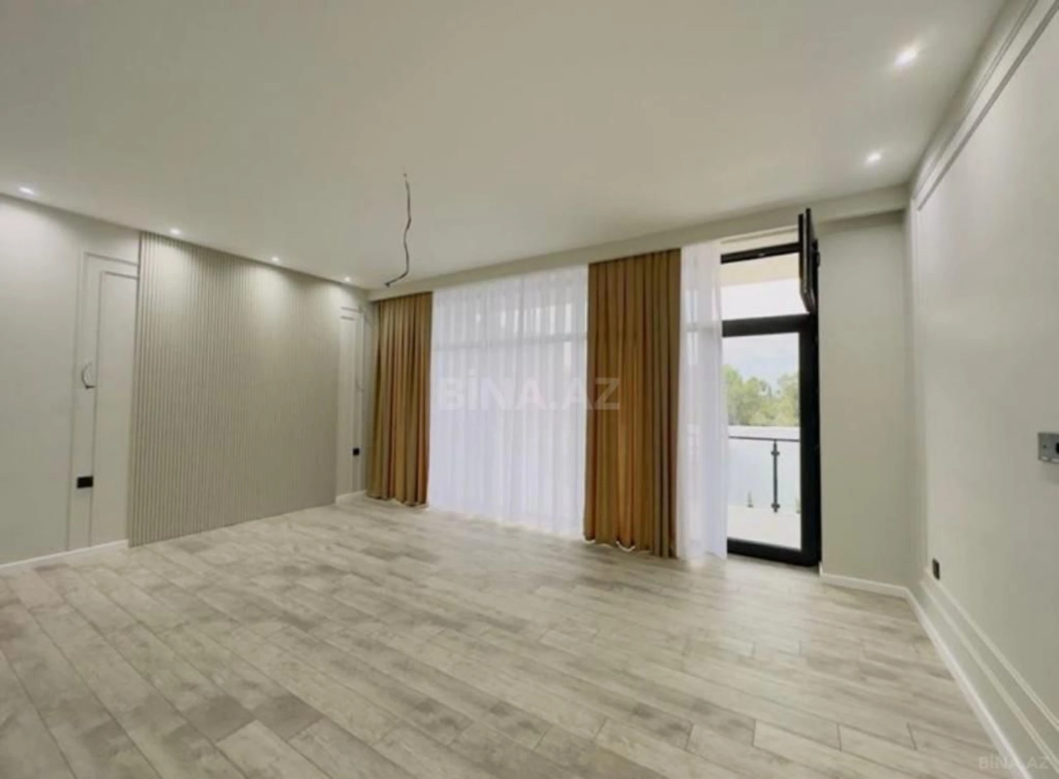 Kirayə verilir 5 otaqlı həyət evi 290 m²