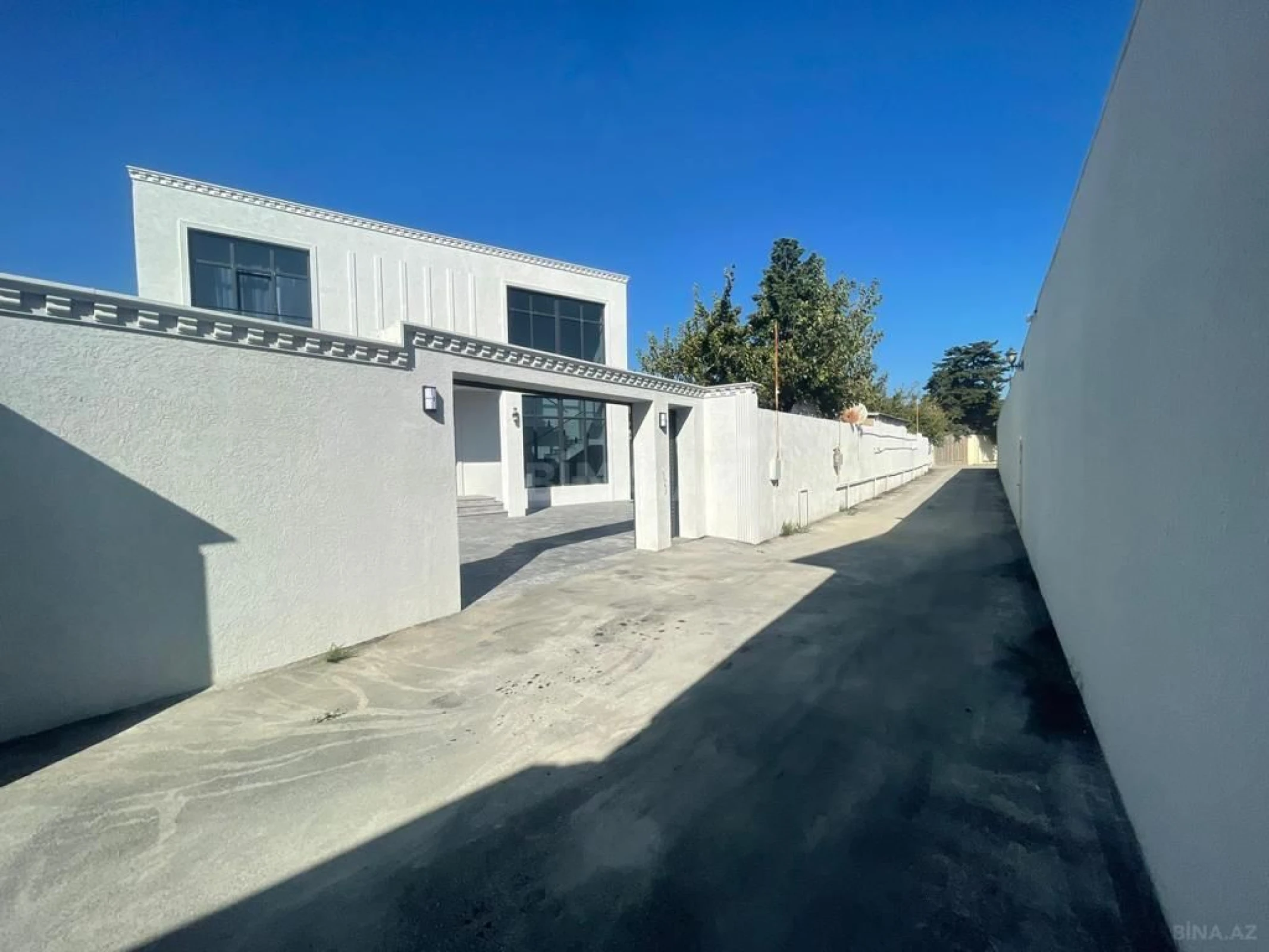 Kirayə verilir 5 otaqlı həyət evi 290 m²