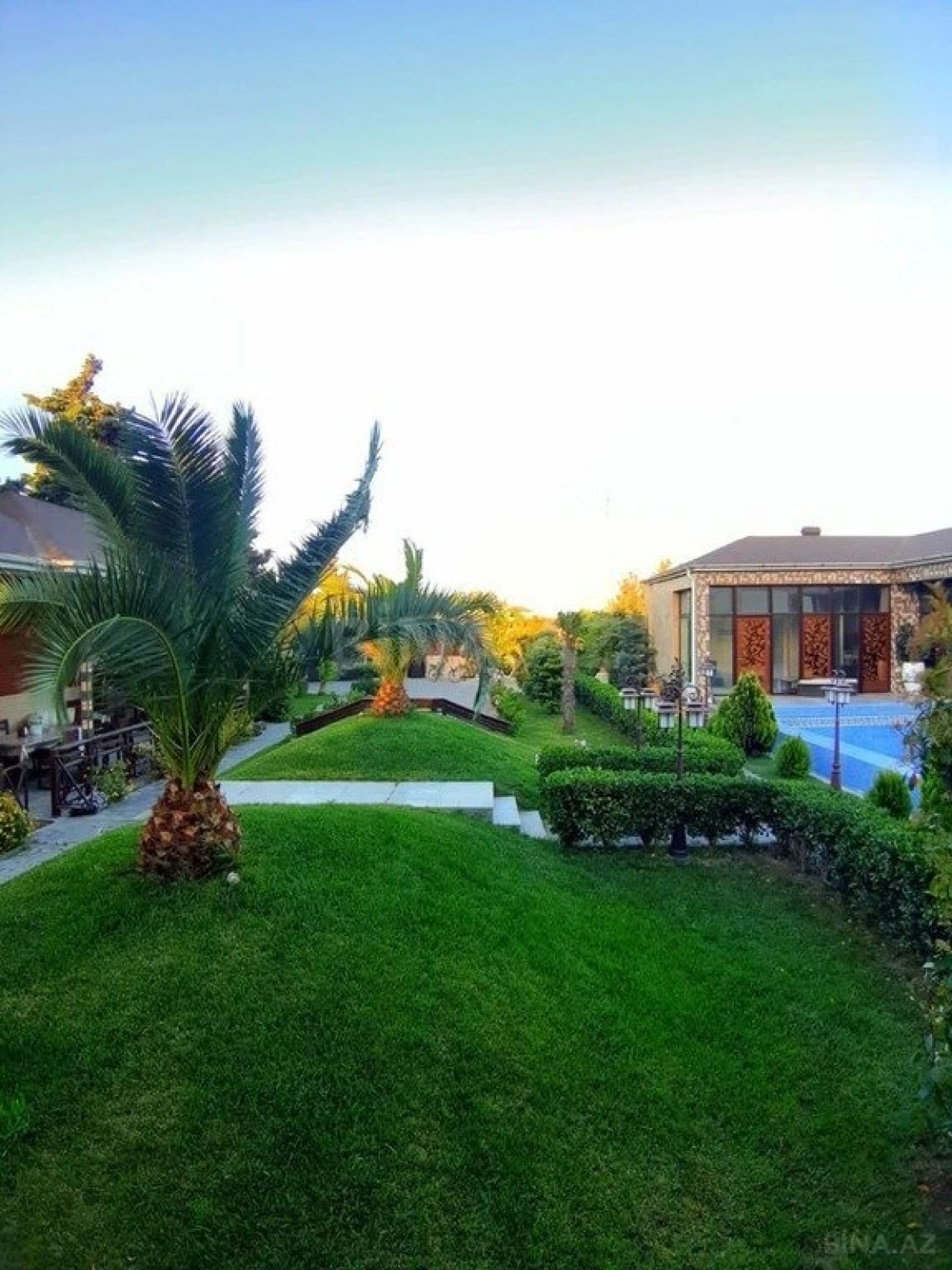 Kirayə verilir 5 otaqlı həyət evi 450 m²