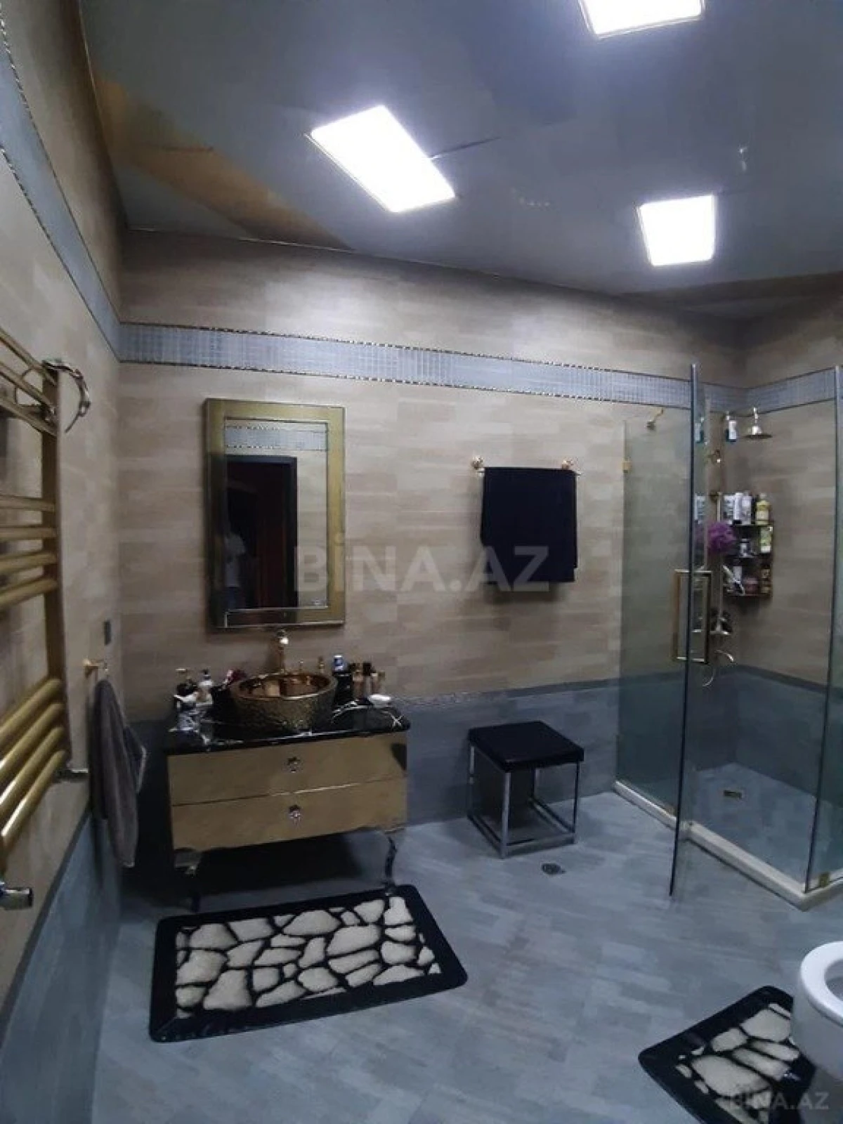 Kirayə verilir 5 otaqlı həyət evi 450 m²