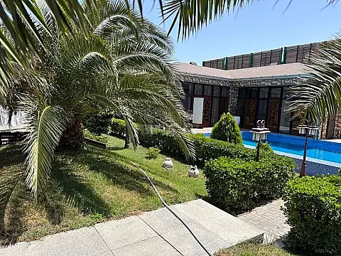 Kirayə verilir 5 otaqlı həyət evi 450 m²