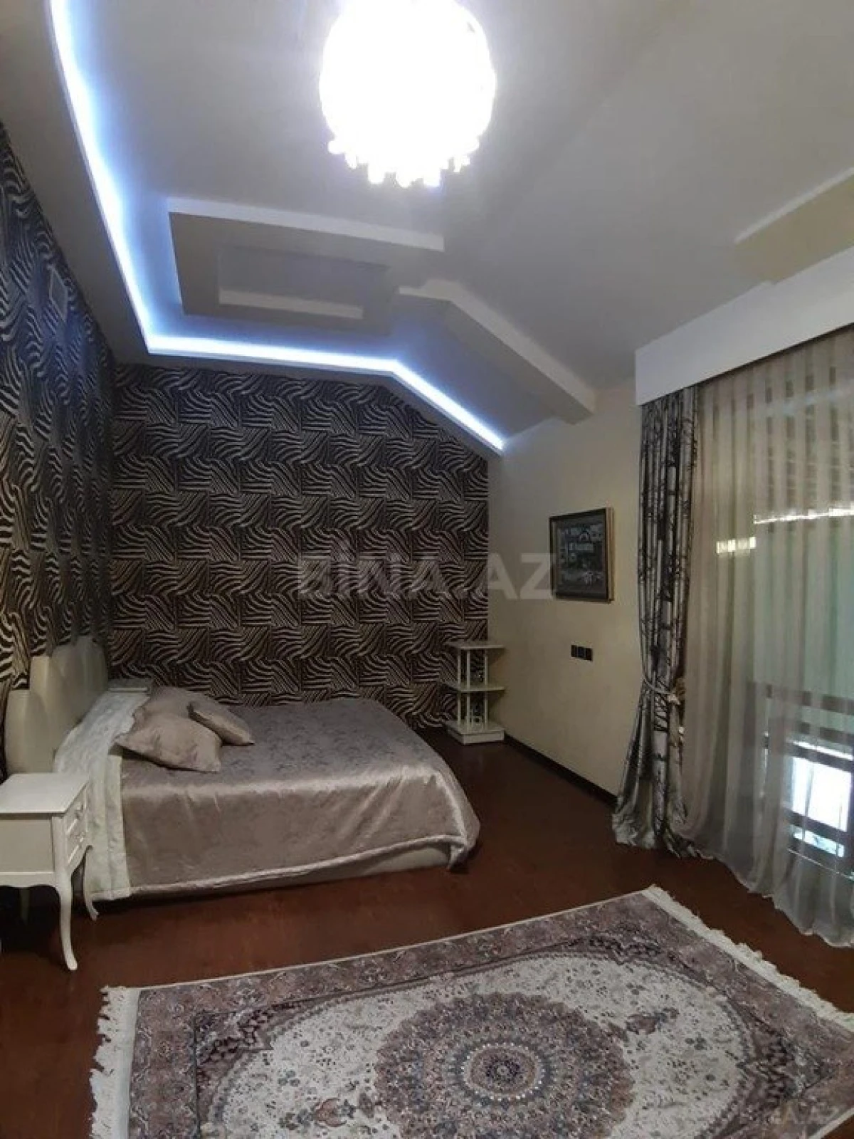 Kirayə verilir 5 otaqlı həyət evi 450 m²