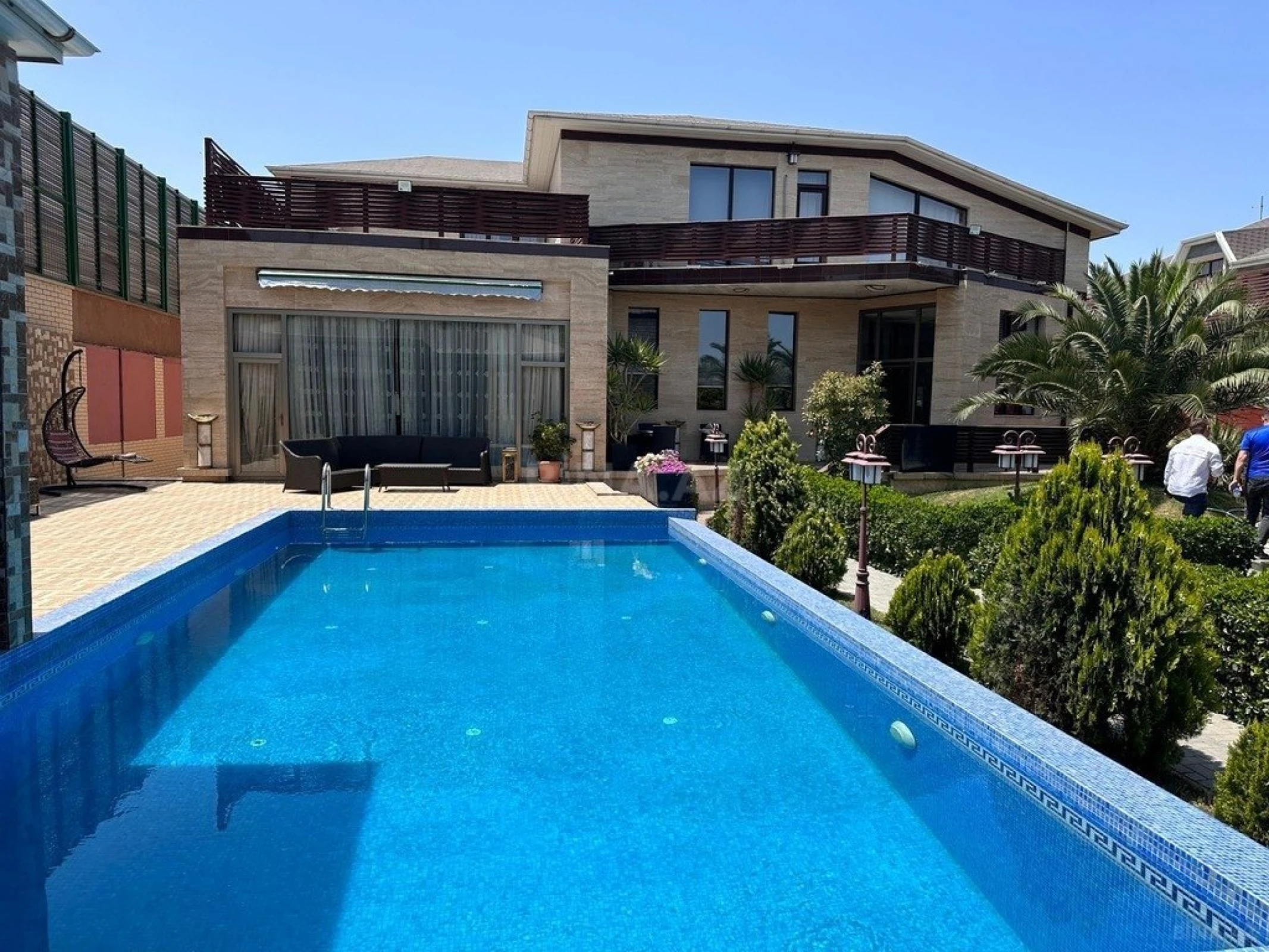 Kirayə verilir 5 otaqlı həyət evi 450 m²