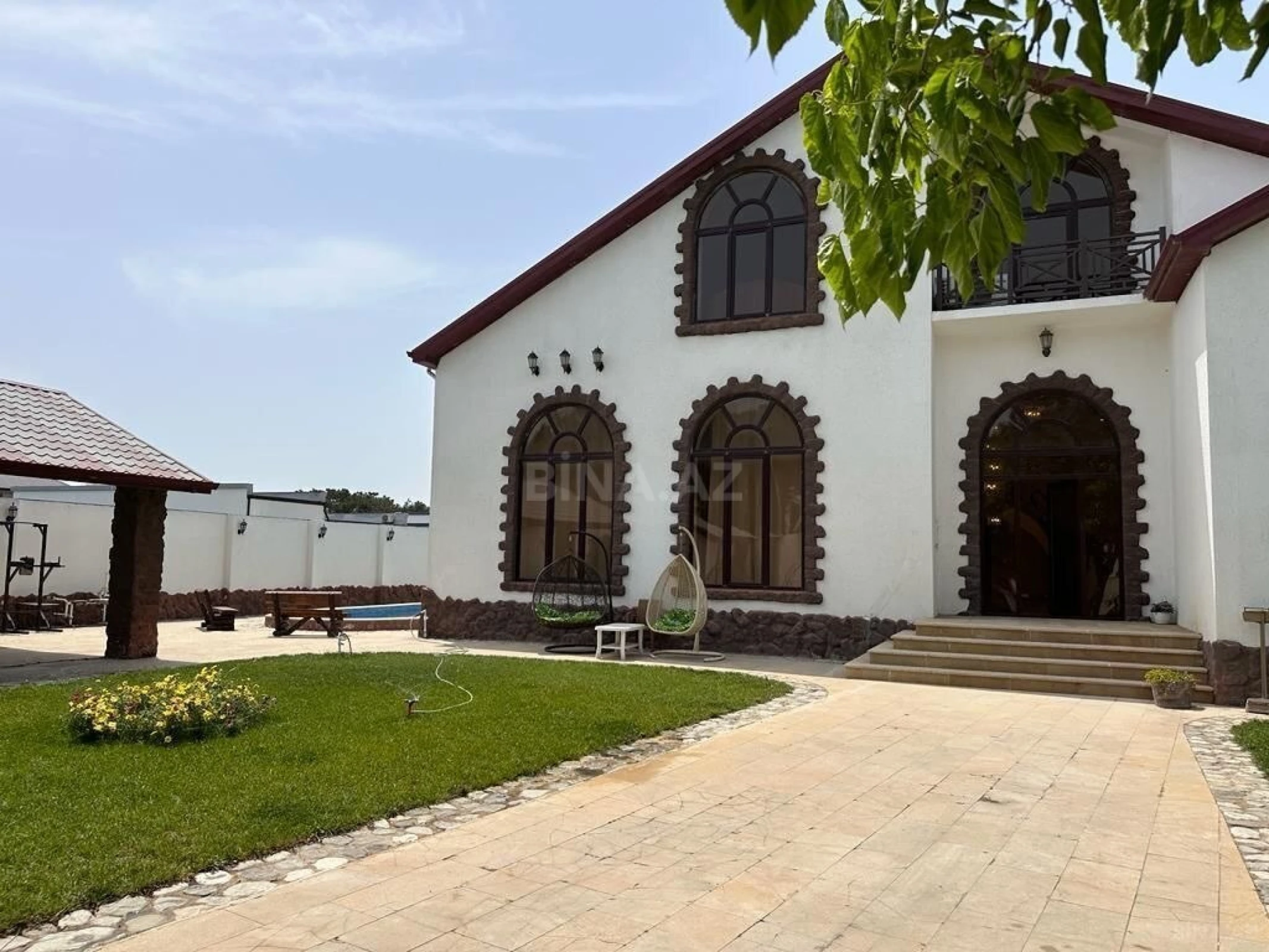 Kirayə verilir 5 otaqlı həyət evi 350 m²