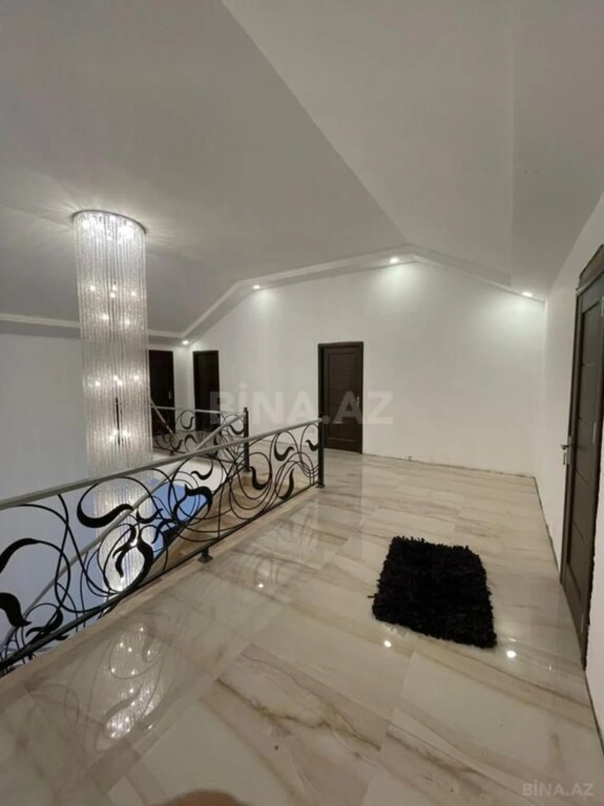 Kirayə verilir 5 otaqlı həyət evi 350 m²