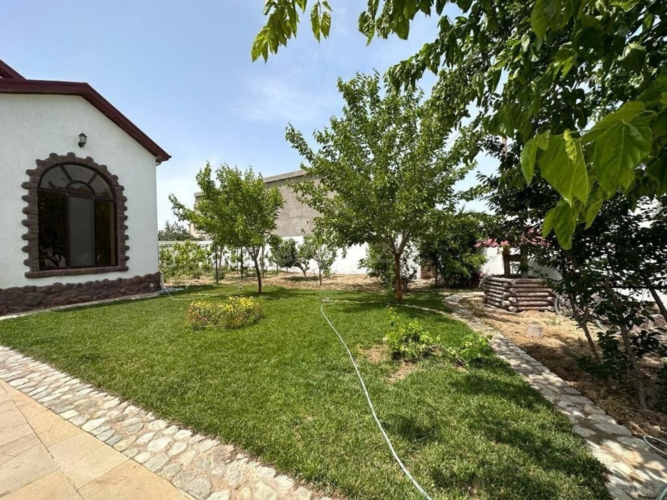 Kirayə verilir 5 otaqlı həyət evi 350 m²