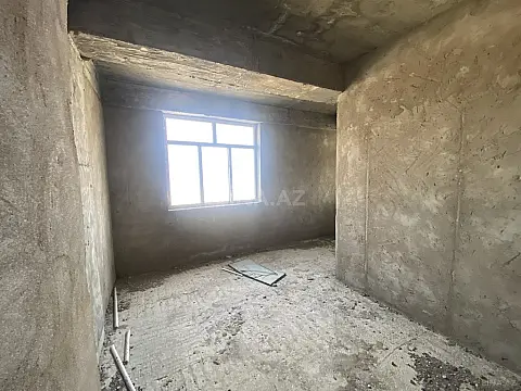 Satılır 4 otaqlı mənzil 111 m²