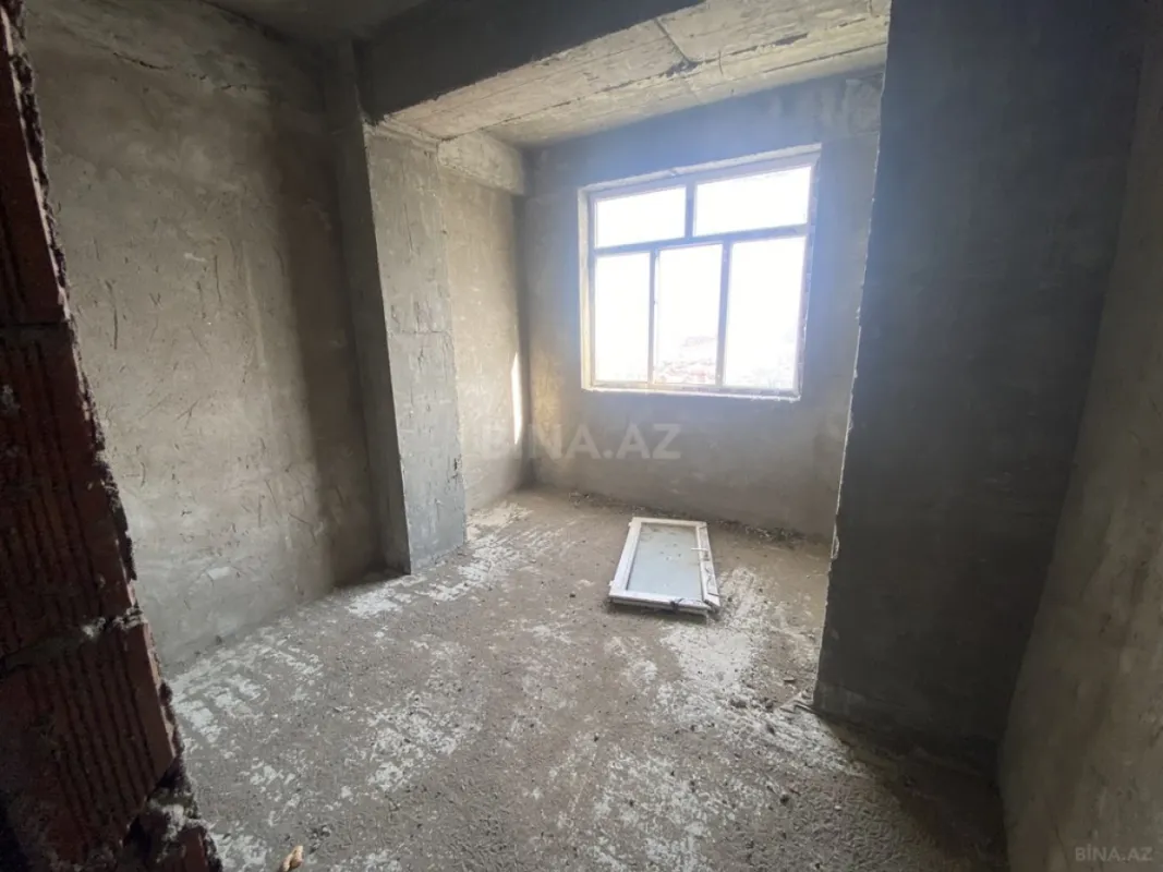 Satılır 4 otaqlı mənzil 111 m²