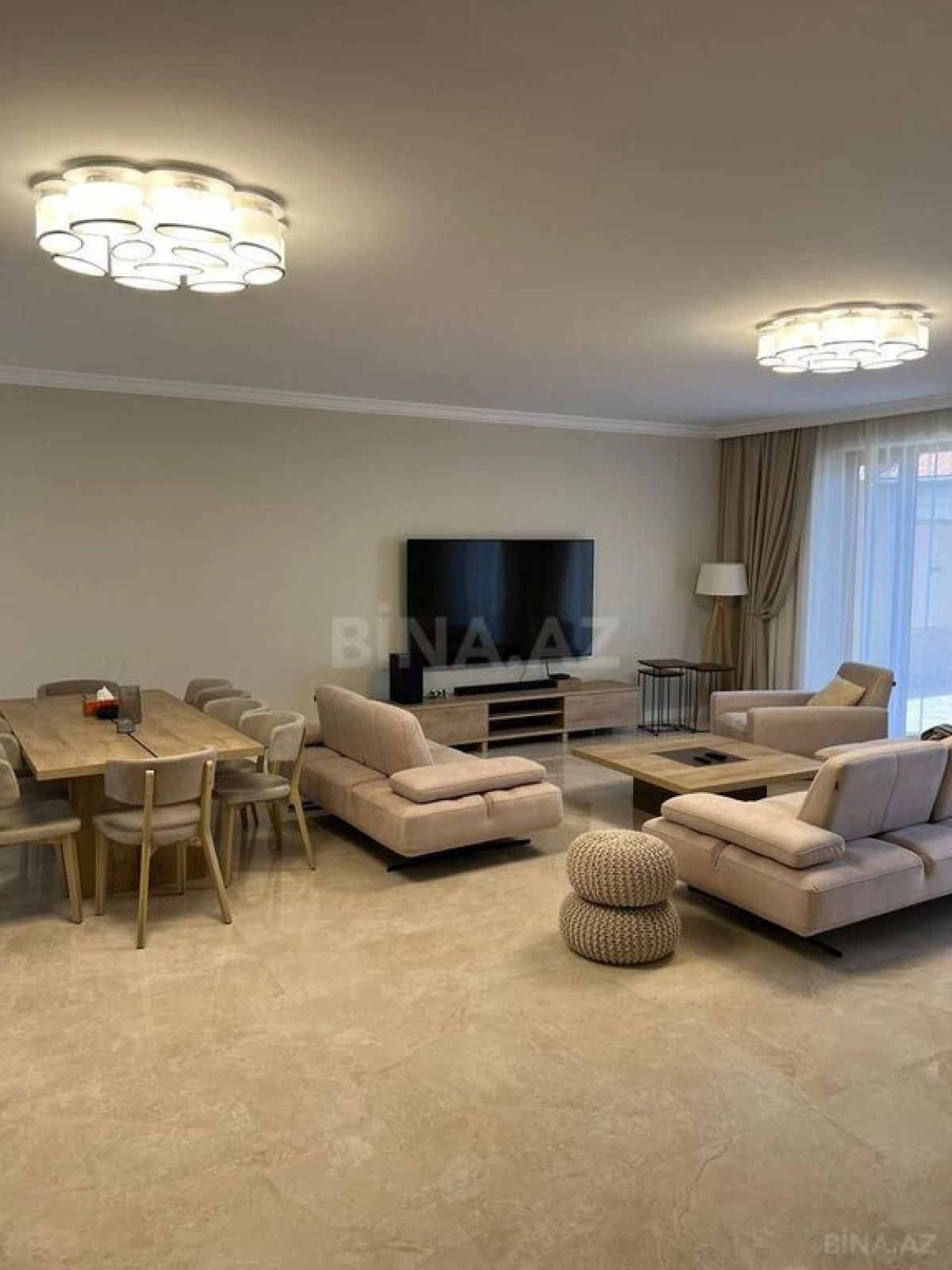 Kirayə verilir 6 otaqlı həyət evi 350 m²
