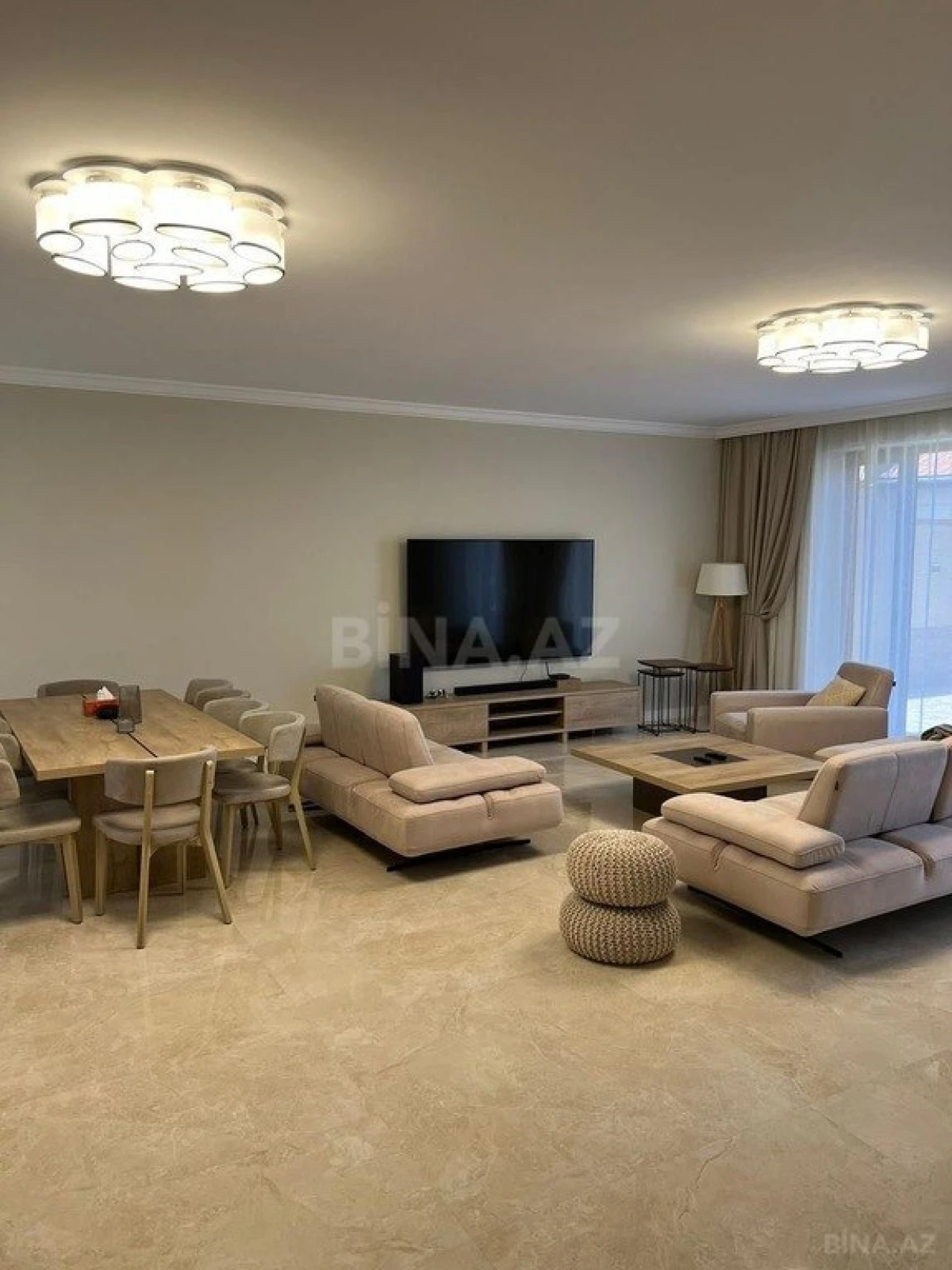 Kirayə verilir 6 otaqlı həyət evi 350 m²