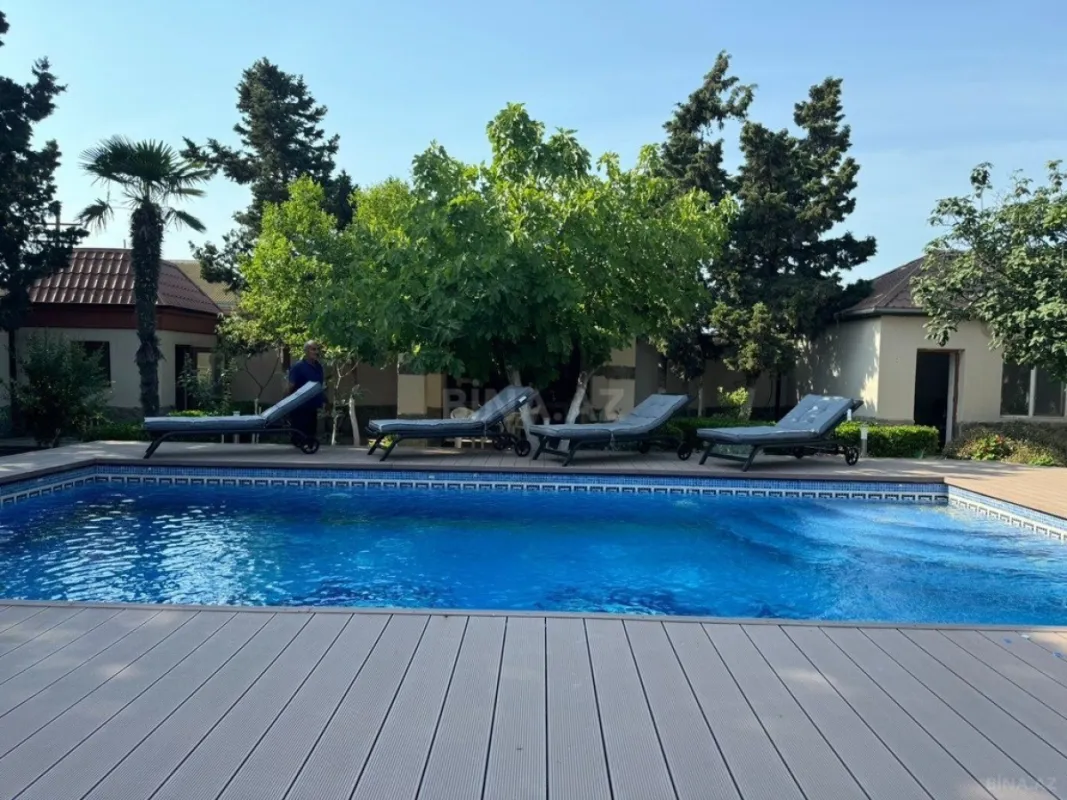 Kirayə verilir 6 otaqlı həyət evi 350 m²