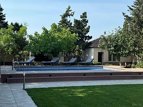 Kirayə verilir 6 otaqlı həyət evi 350 m²