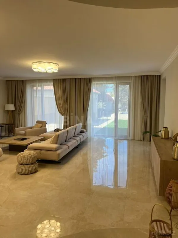 Kirayə verilir 6 otaqlı həyət evi 350 m²
