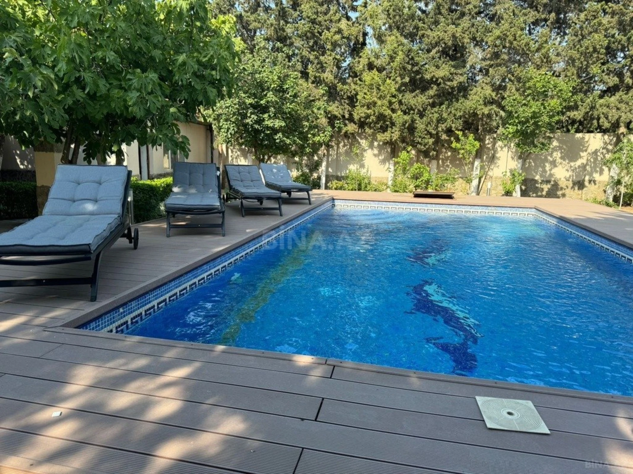 Kirayə verilir 6 otaqlı həyət evi 350 m²