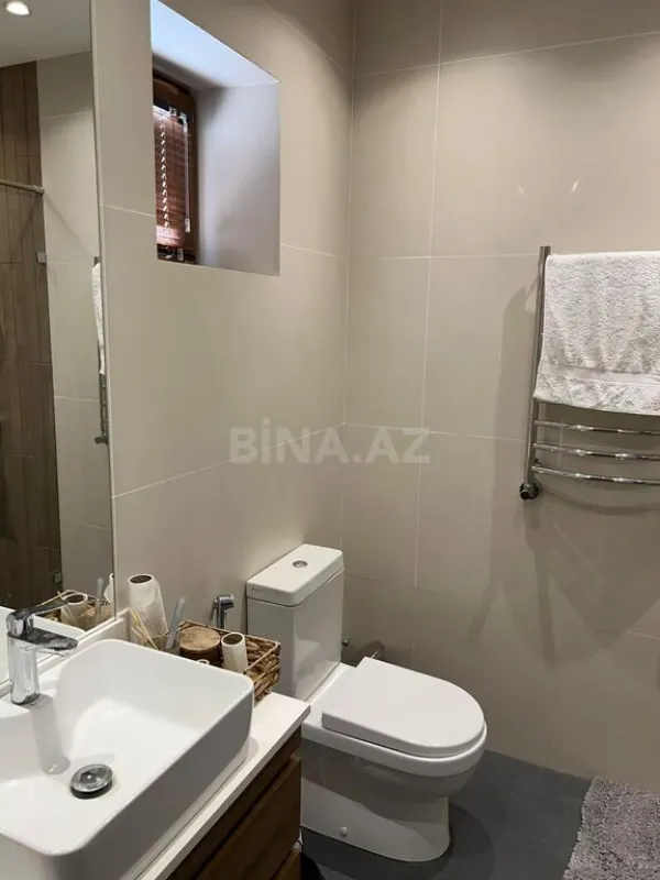 Kirayə verilir 6 otaqlı həyət evi 350 m²