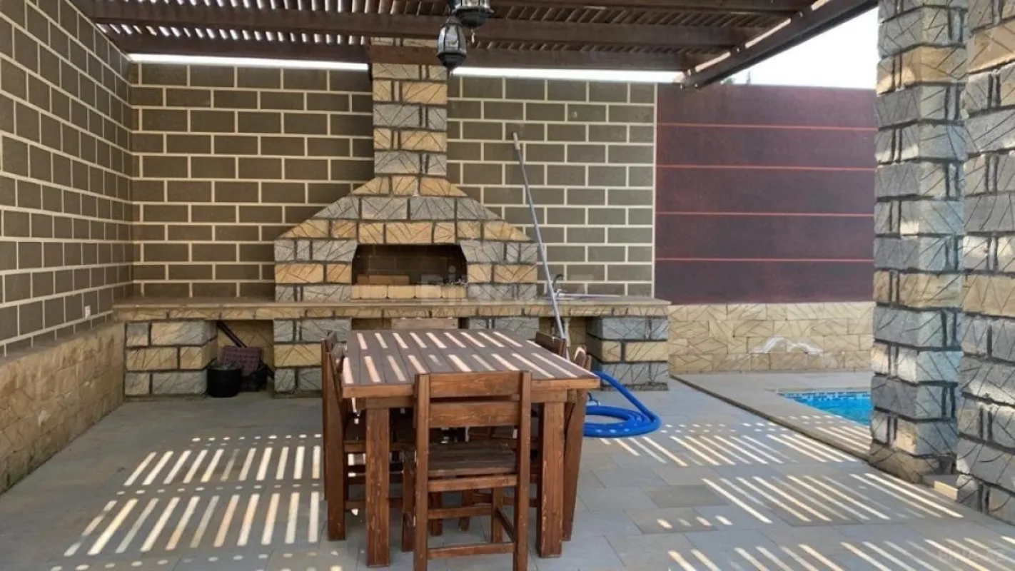 Kirayə verilir 5 otaqlı həyət evi 260 m²