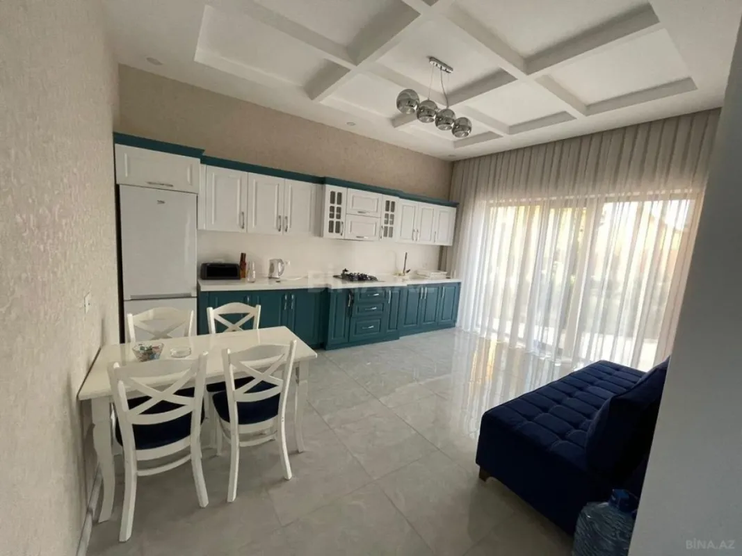 Kirayə verilir 5 otaqlı həyət evi 260 m²