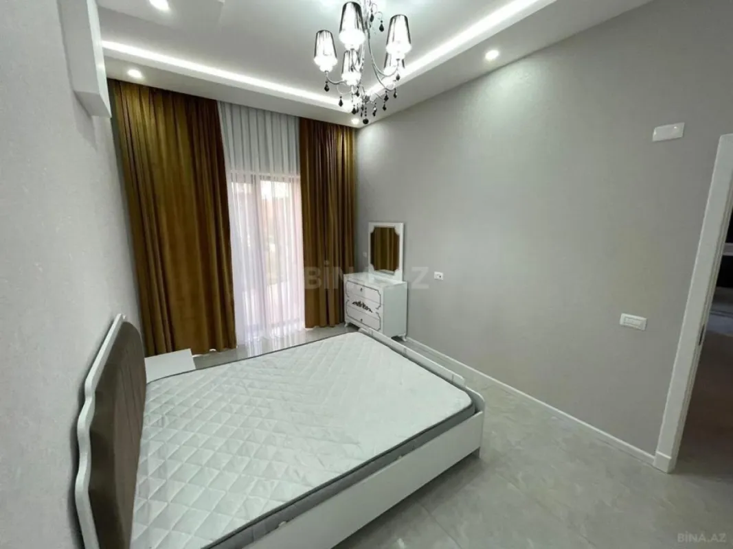 Kirayə verilir 5 otaqlı həyət evi 260 m²