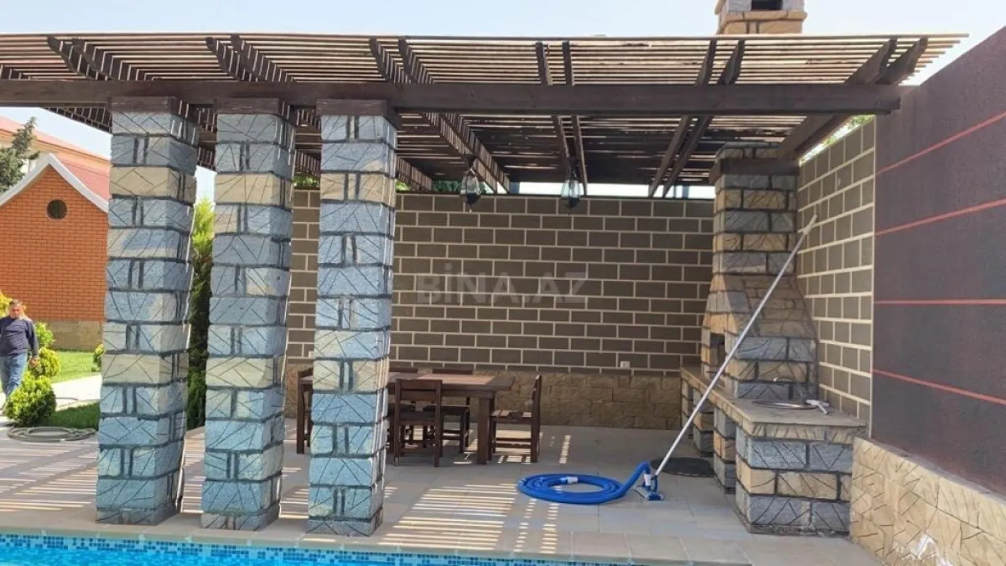 Kirayə verilir 5 otaqlı həyət evi 260 m²