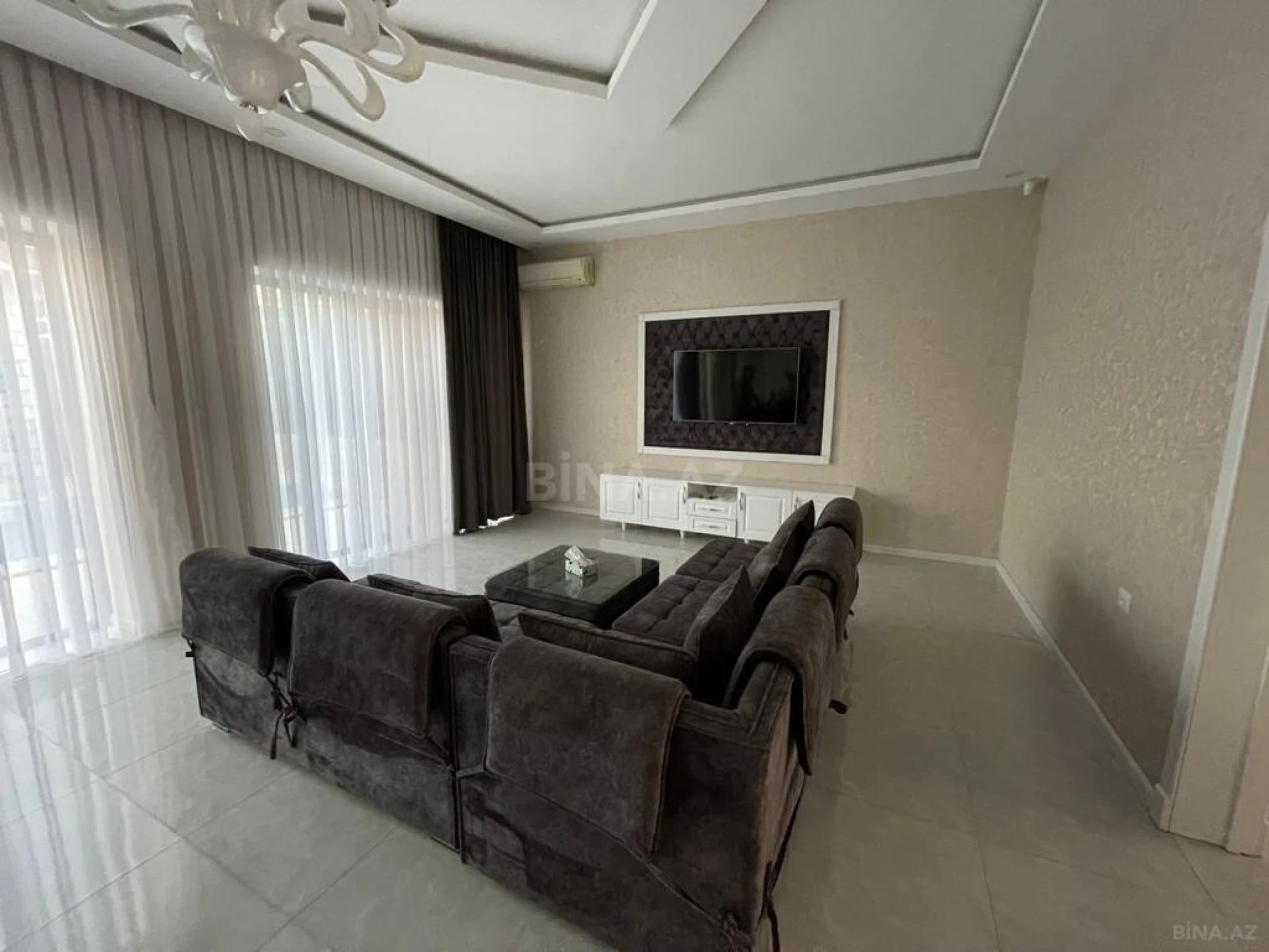Kirayə verilir 5 otaqlı həyət evi 260 m²