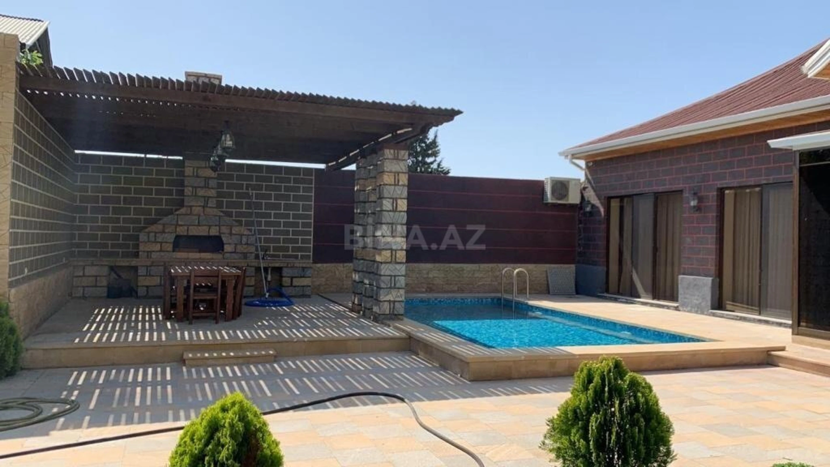 Kirayə verilir 5 otaqlı həyət evi 260 m²