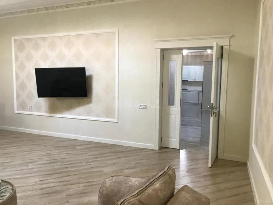 Kirayə verilir 4 otaqlı həyət evi 250 m²