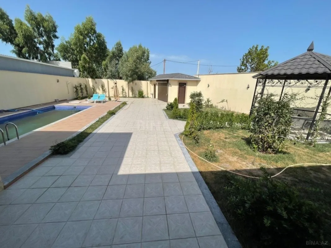 Kirayə verilir 4 otaqlı həyət evi 250 m²
