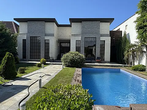 Kirayə verilir 5 otaqlı həyət evi 250 m² — Bakı, Mərdəkan 5 otaq 250.00 m²