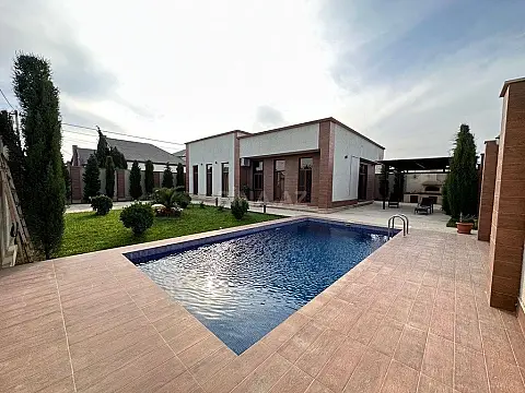 Kirayə verilir 4 otaqlı həyət evi 240 m²