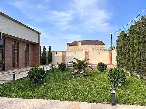 Kirayə verilir 4 otaqlı həyət evi 240 m²