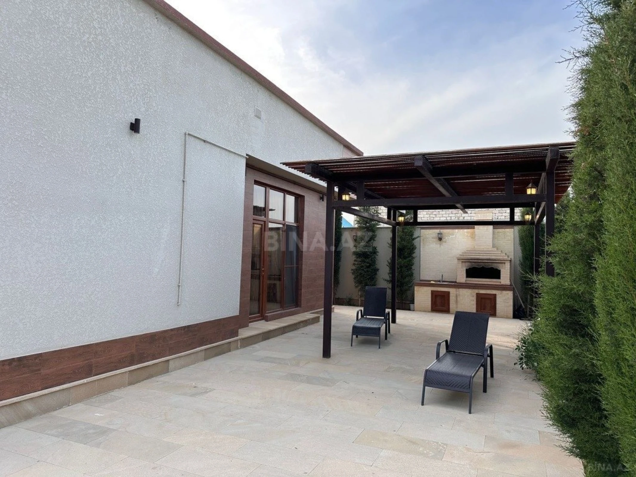 Kirayə verilir 4 otaqlı həyət evi 240 m²