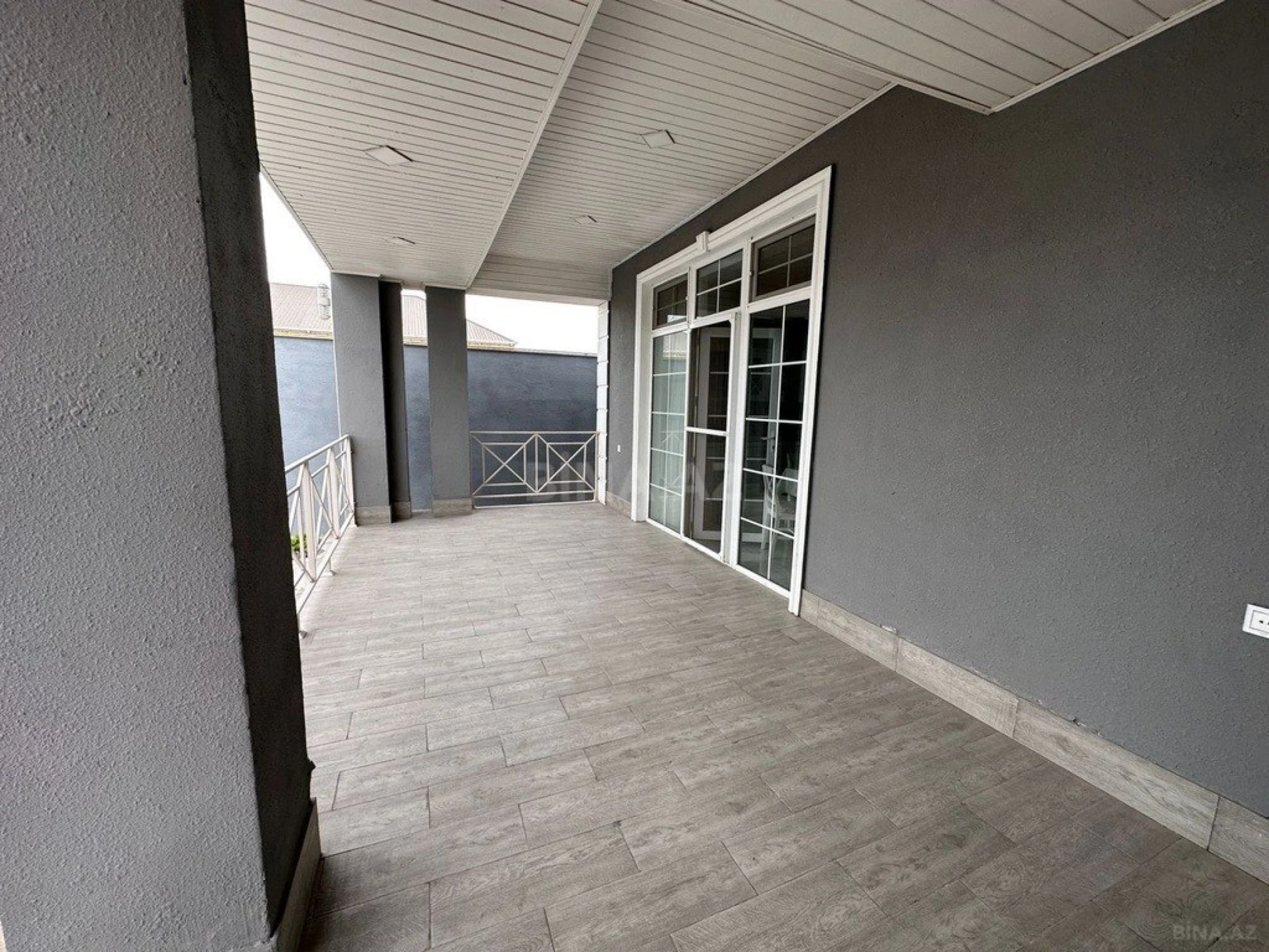 Kirayə verilir 4 otaqlı həyət evi 220 m²
