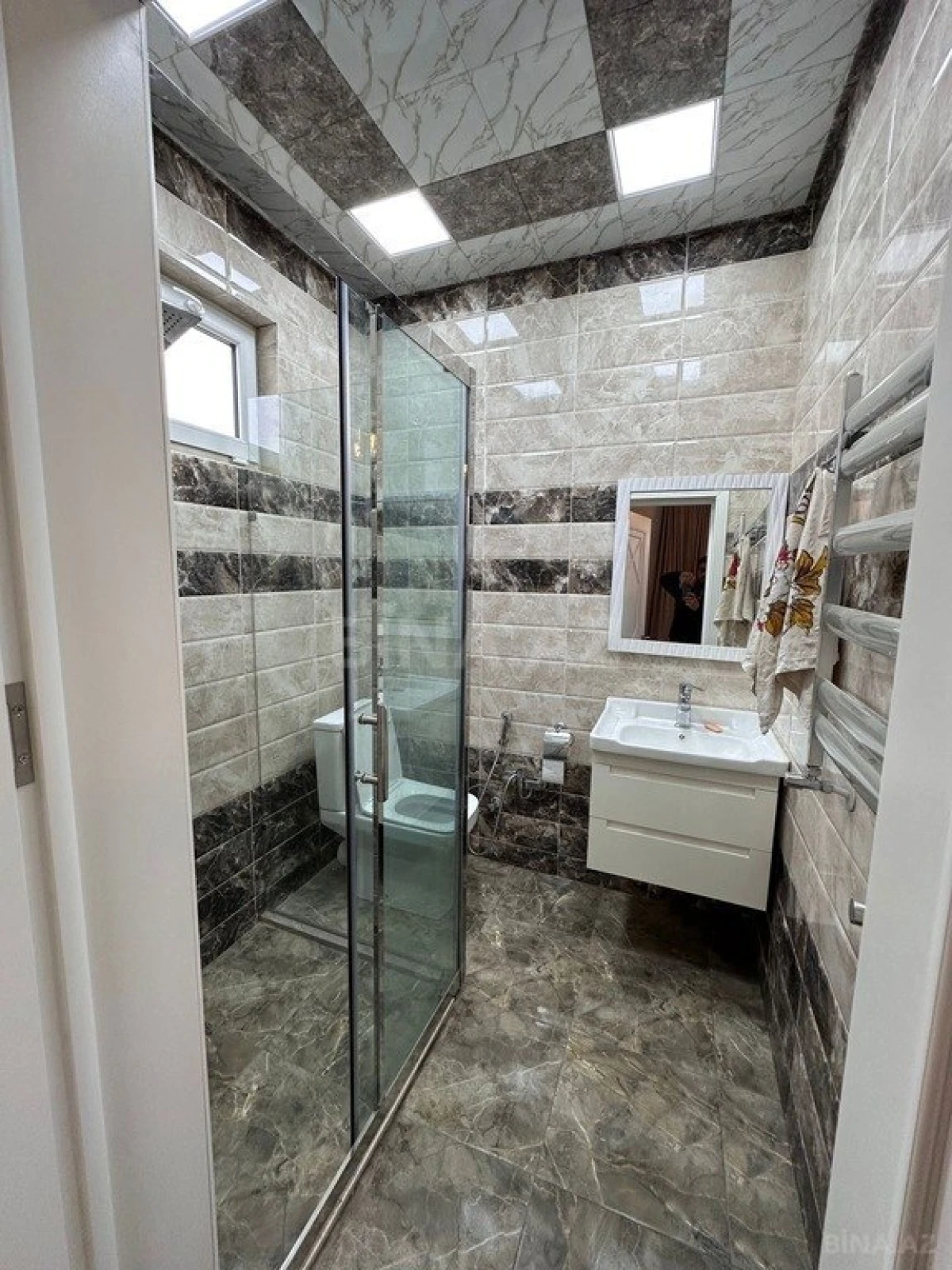 Kirayə verilir 4 otaqlı həyət evi 220 m²