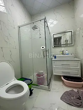 Satılır 6 otaqlı həyət evi 450 m²