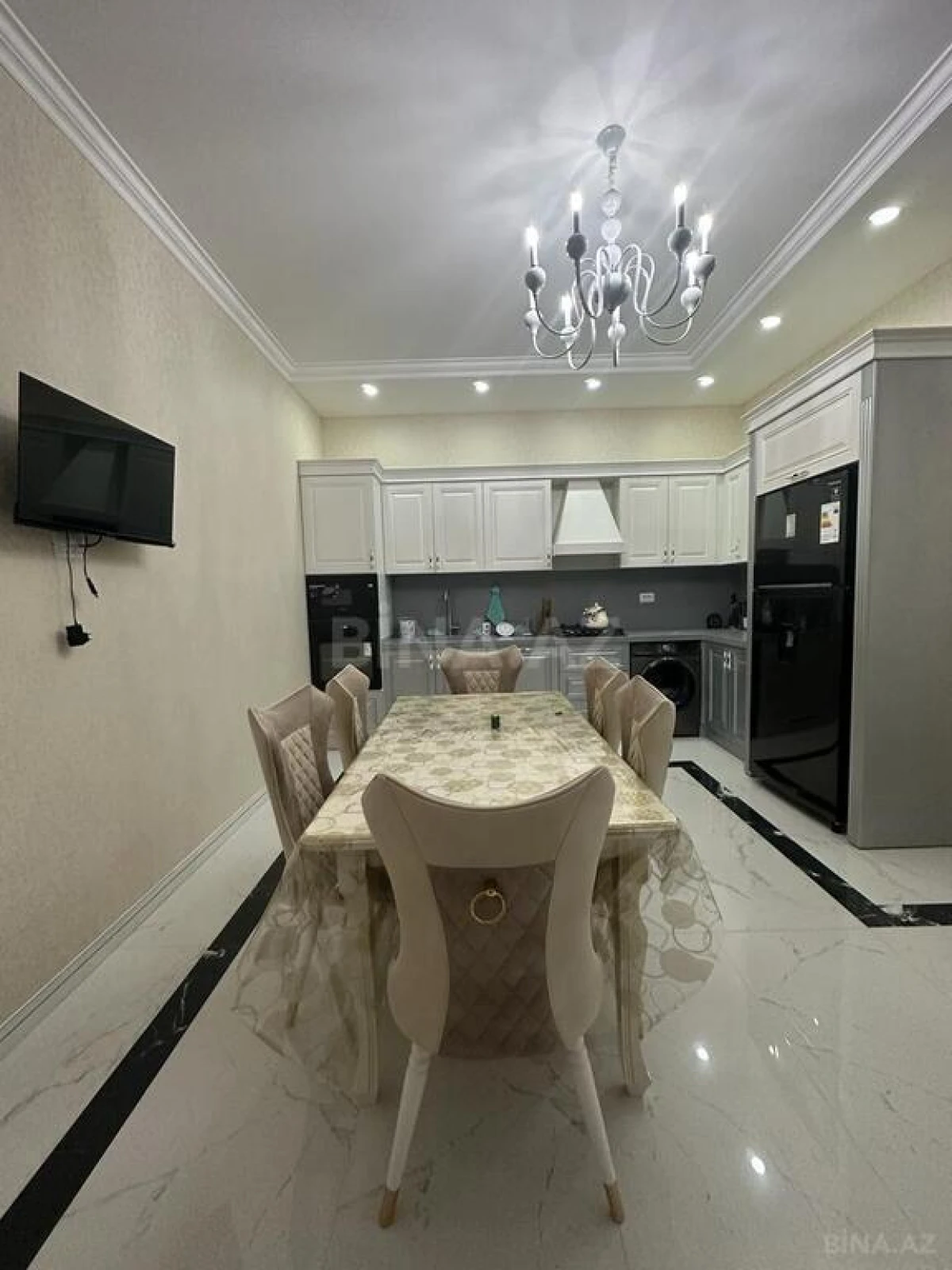 Satılır 6 otaqlı həyət evi 450 m²