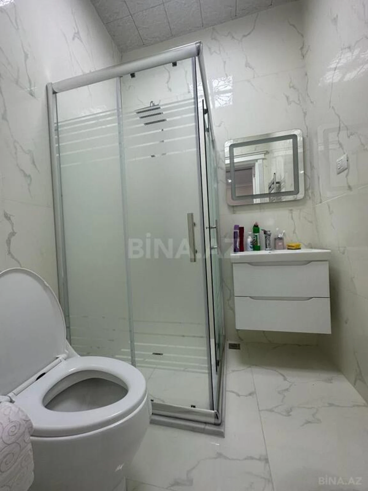 Satılır 6 otaqlı həyət evi 450 m²