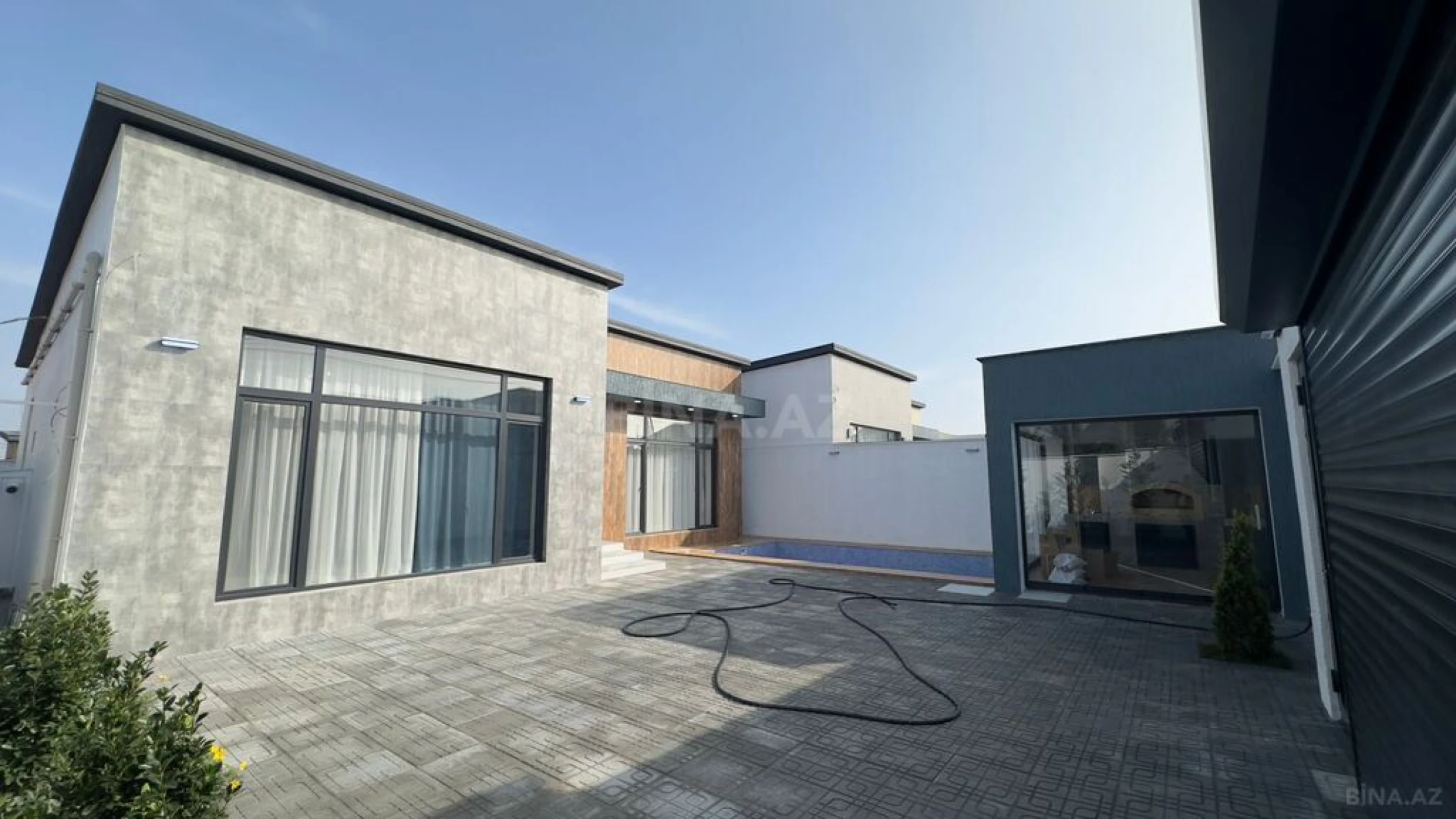 Satılır 4 otaqlı həyət evi 160 m²
