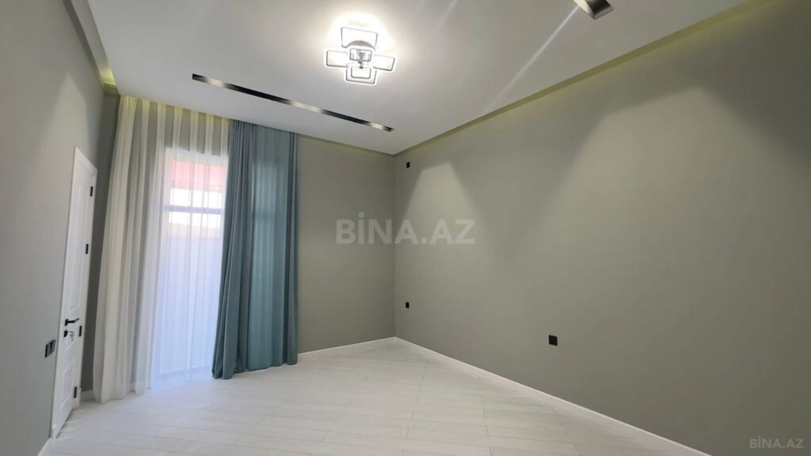 Satılır 4 otaqlı həyət evi 160 m²