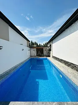 Kirayə verilir 4 otaqlı həyət evi 200 m²