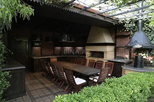 Kirayə verilir 7 otaqlı həyət evi 500 m²