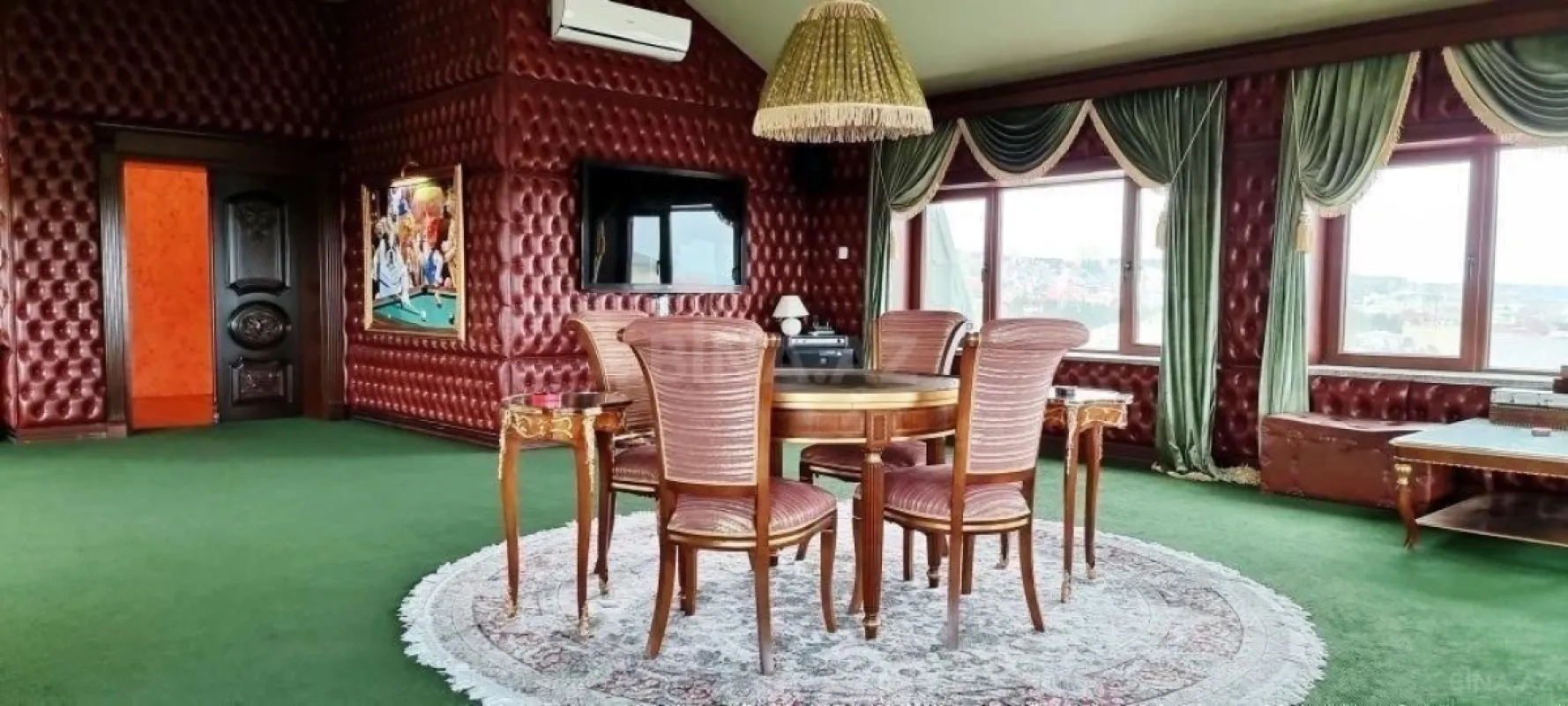 Kirayə verilir 8 otaqlı həyət evi 900 m²