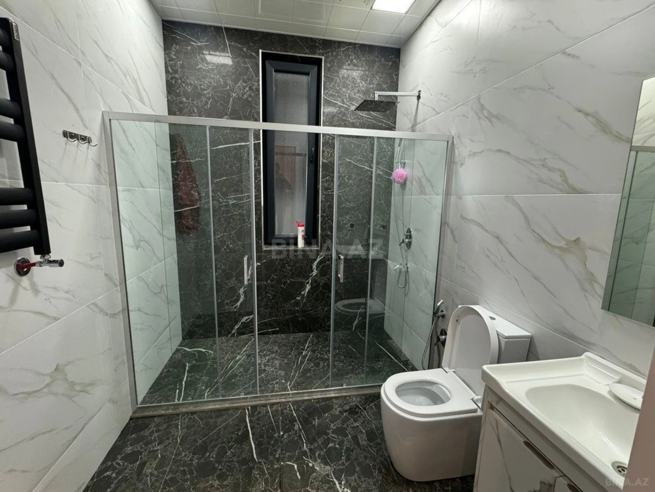 Kirayə verilir 5 otaqlı həyət evi 450 m²
