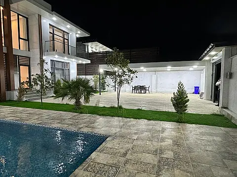 Kirayə verilir 5 otaqlı həyət evi 450 m²